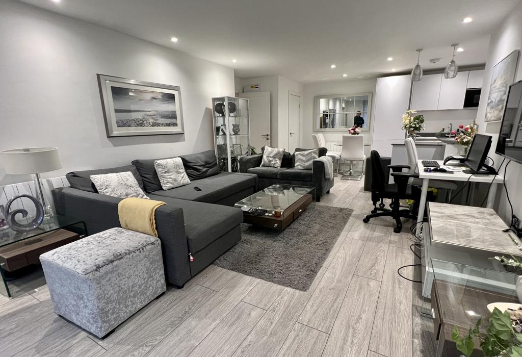 Apartment 9C, Clemence House, Cheadle, Cheshire 2 bed apartment £