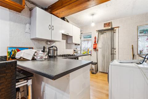 3 bedroom terraced house for sale - Vespan Road, London, W12