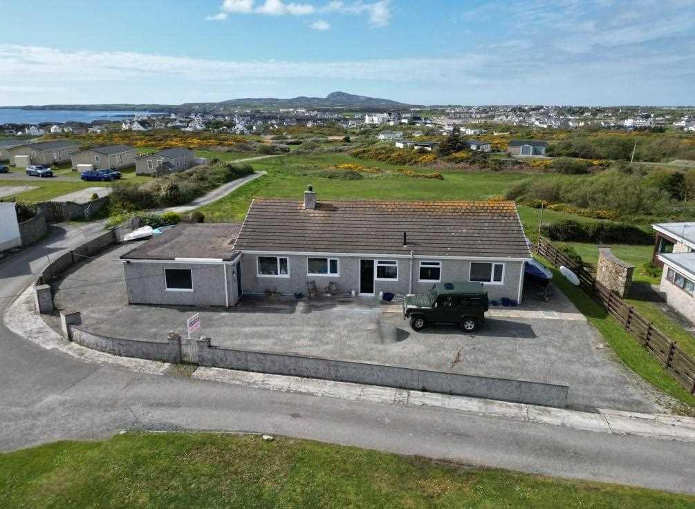 Pentir, Lon Crecrist, Trearddur Bay 3 bed detached bungalow for sale