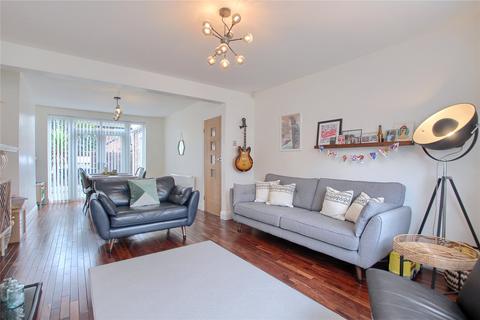 3 bedroom semi-detached house for sale - The Oval, Brookfield