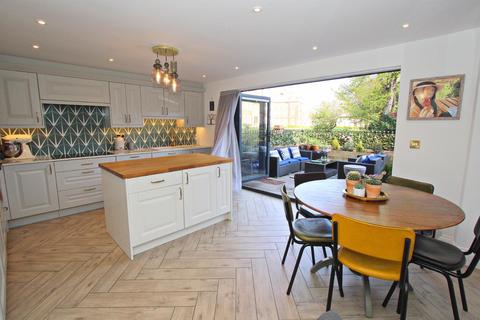 5 bedroom terraced house for sale - Dalton Crescent, Nevilles Cross, Durham