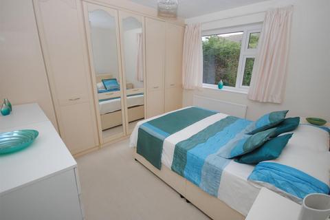 176 Sandgate Drive, Kippax, Leeds, LS25 7QR