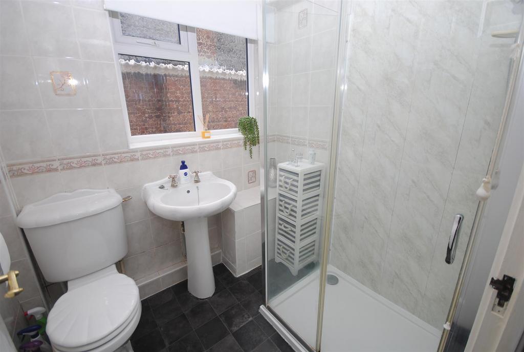 176sandgatedrivebath.JPG