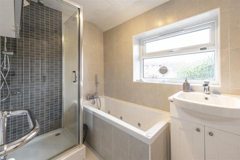 17 Paddock Wood, Harpenden, AL5 1JU