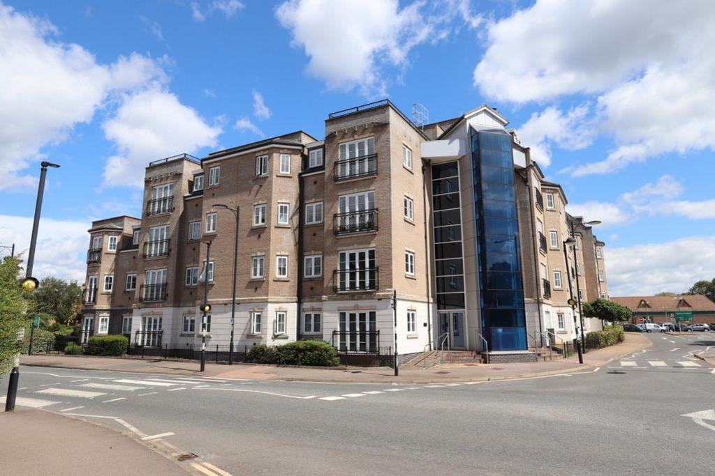 Magnon Court, Leighton Buzzard 1 bed flat to rent £835 pcm (£193 pw)