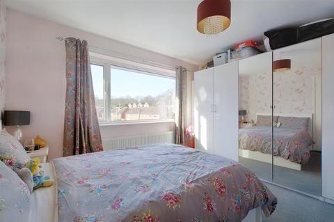 3 bedroom semi-detached house for sale - Rutland Road, Gedling
