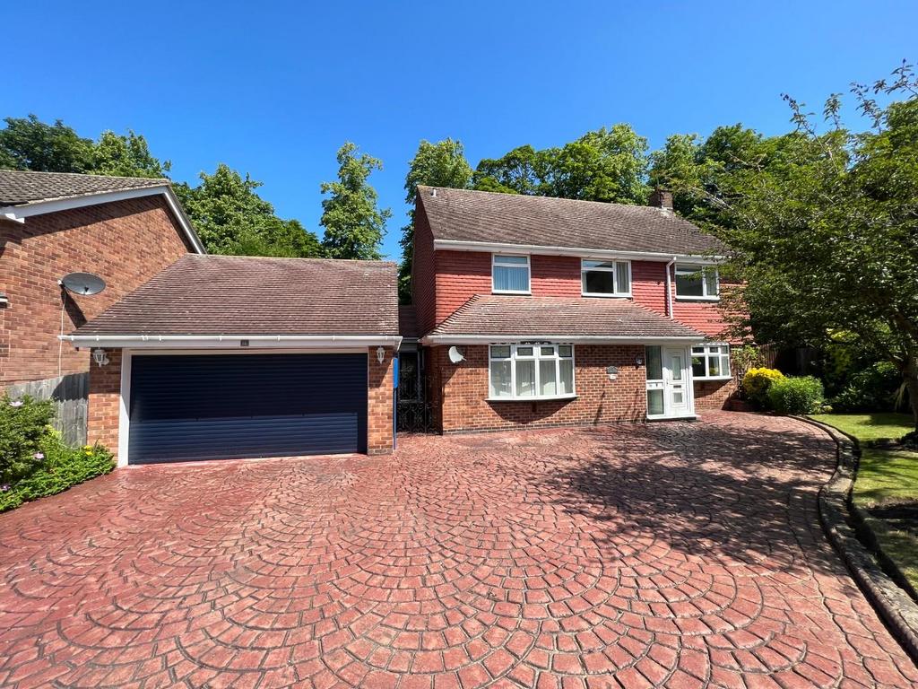 Newstead Avenue, Bushby, Leicester 4 bed detached house for sale £595,000
