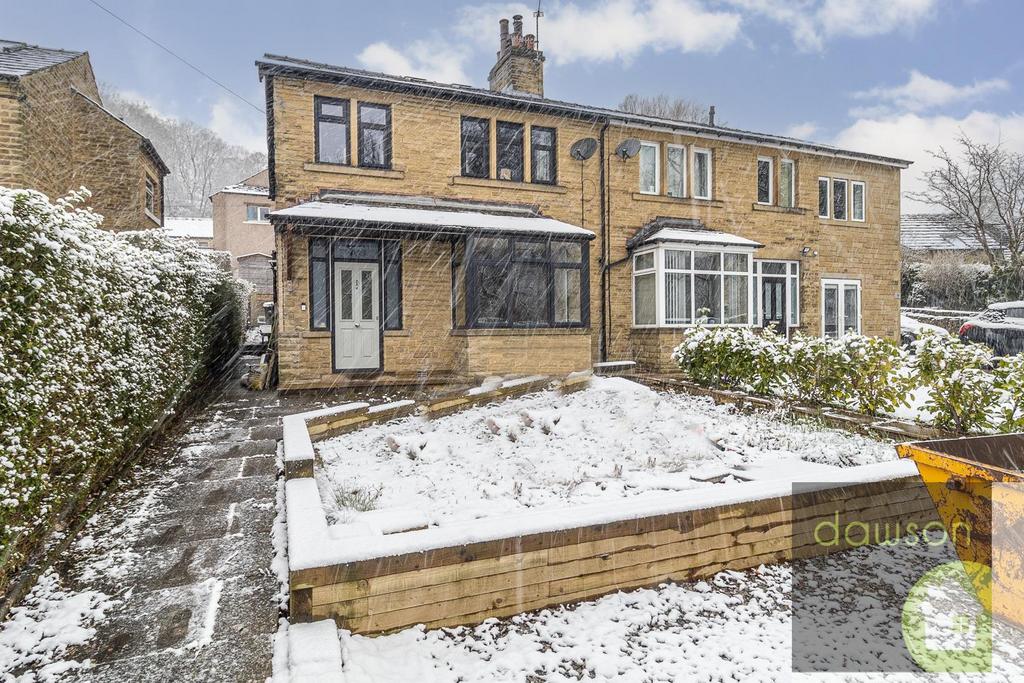 Halifax Road, Triangle, Sowerby Bridge 3 bed semidetached house £250,000