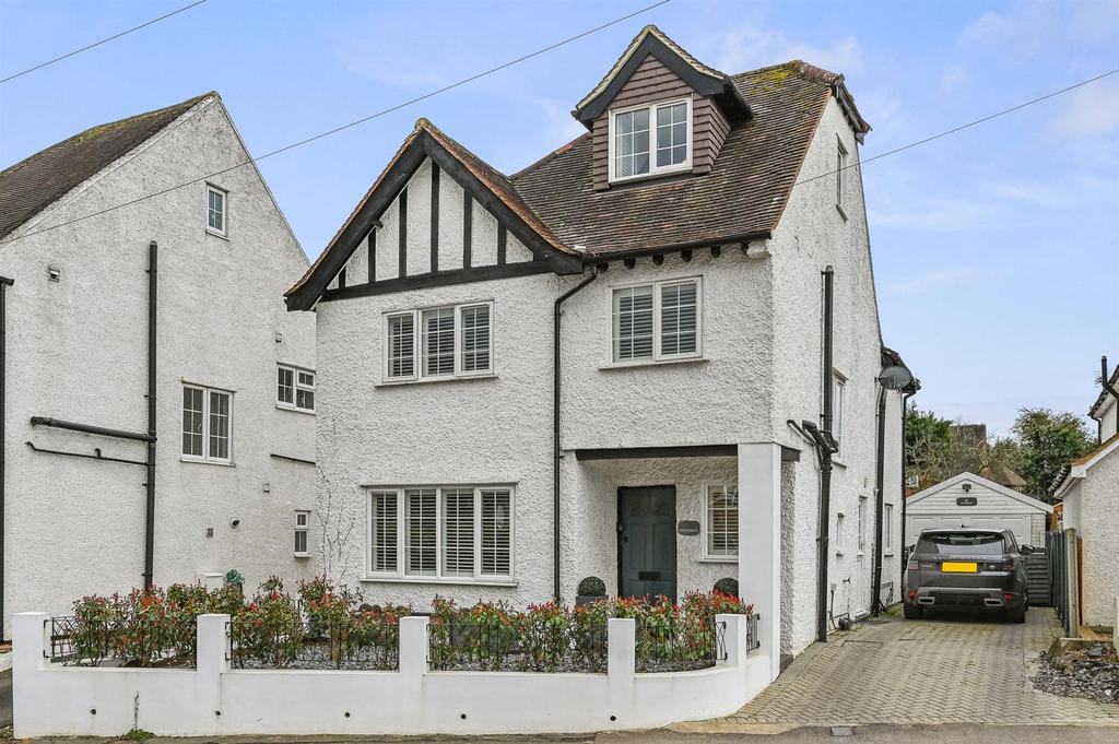 Rickmansworth Lane, Chalfont St.... 4 bed detached house £975,000