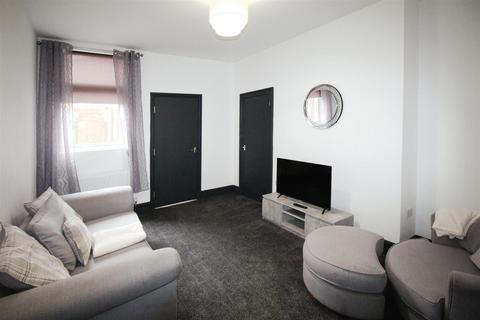 2 bedroom house share to rent, Stanhope Road, South Shields