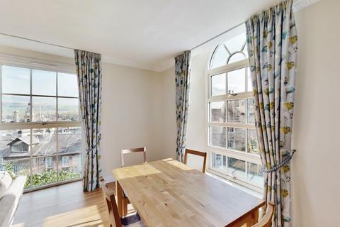 14 High Fellside, Kendal, LA9 4JG