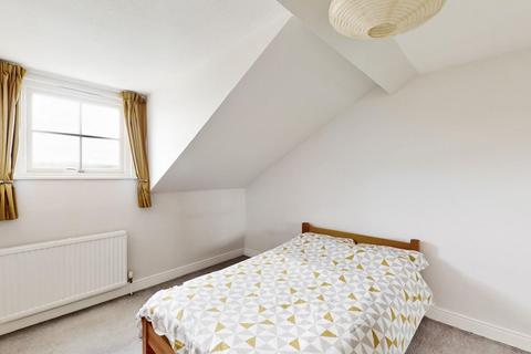 14 High Fellside, Kendal, LA9 4JG