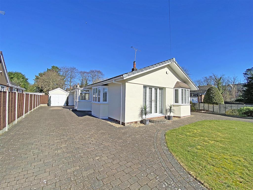 Wicks Lane, Formby, Liverpool 3 bed bungalow for sale £600,000