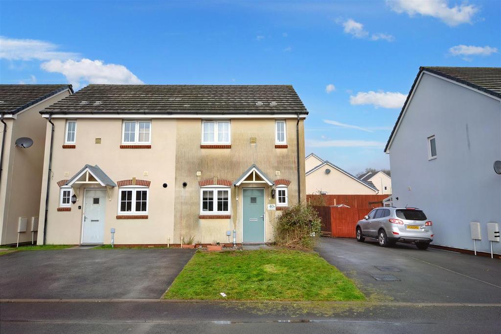 Belfrey Close, Hubberston, Milford Haven 2 bed semidetached house £