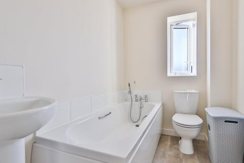22 Gypsy Moth Lane, Kingswood, Hull, HU7 3LQ