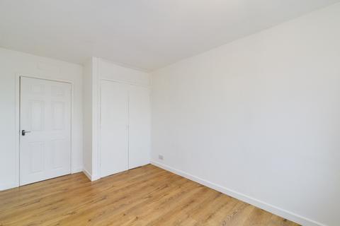 64 Chargrove, Yate, Bristol, BS37 4LQ