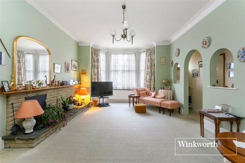 5 bedroom semi-detached house for sale - Fitzjohn Avenue, High Barnet, EN5