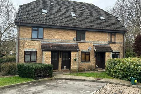 81 Dairymans Walk, Guildford, GU4 7FF