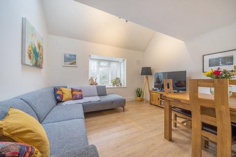 81 Dairymans Walk, Guildford, GU4 7FF