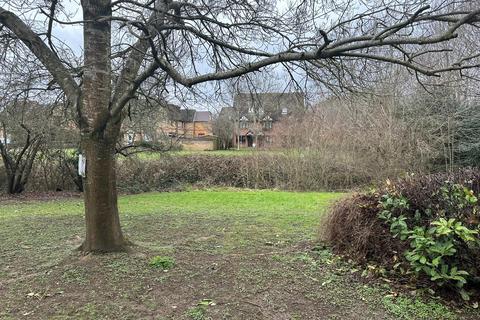 81 Dairymans Walk, Guildford, GU4 7FF