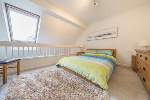 81 Dairymans Walk, Guildford, GU4 7FF