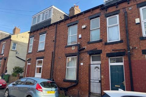 2 bedroom house to rent - Autumn Terrace, Hyde Park, Leeds