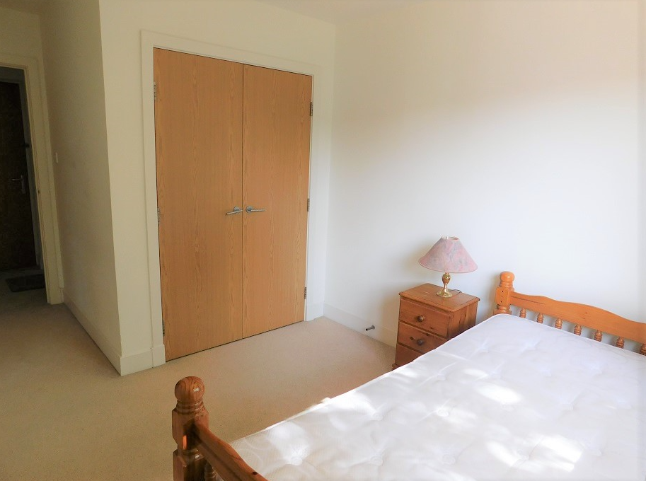 71783 2023 burnb img 08 0000