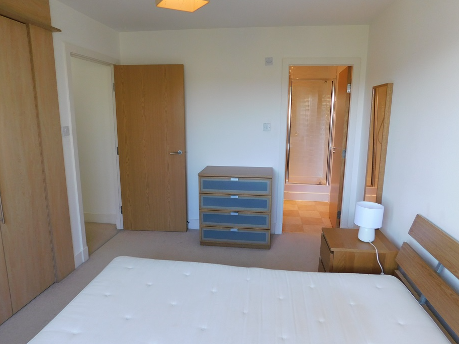 71783 2023 burnb img 06 0000