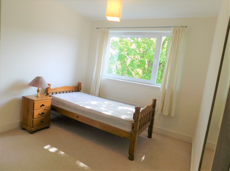 71783 2023 burnb img 07 0000