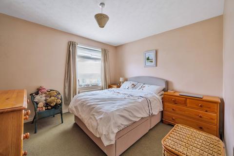 40 Buckingham Way, Frimley, Camberley, GU16 8XF