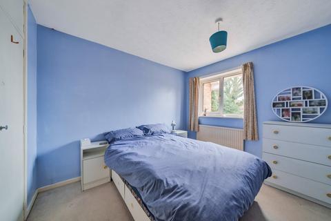 40 Buckingham Way, Frimley, Camberley, GU16 8XF