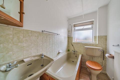 40 Buckingham Way, Frimley, Camberley, GU16 8XF