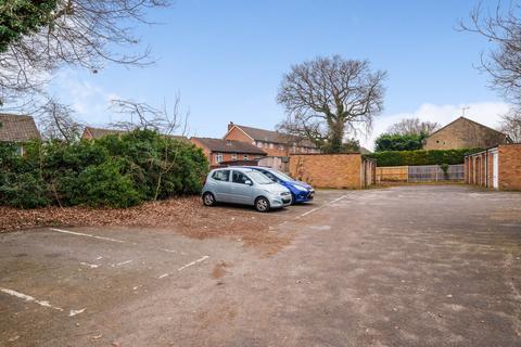40 Buckingham Way, Frimley, Camberley, GU16 8XF