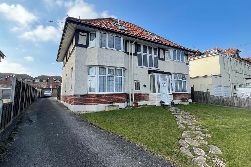 Southbourne 7 bed detached house for sale £1,150,000