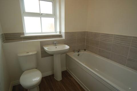 3 bedroom terraced house to rent - Snowdrop Way, Red Lodge, Bury St. Edmunds, Suffolk, IP28