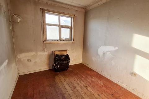 18 St. Colms Quadrant, Longhope, Stromness, KW16 3PH