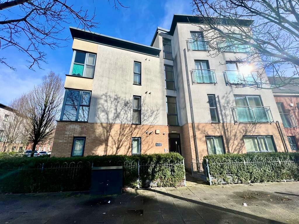 Broughton Lane, Salford, M7 1 bed apartment £125,000