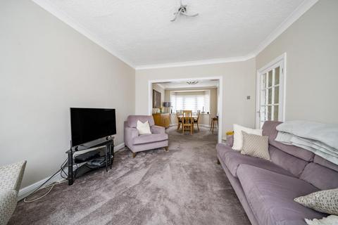 10 Peters Close, Stanmore, HA7 4SE