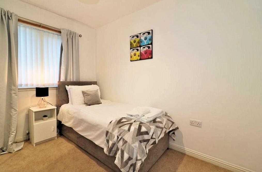 Bedroom Four (1)