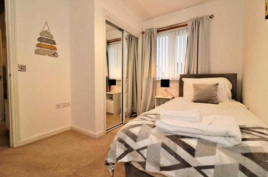 Bedroom Four (2)