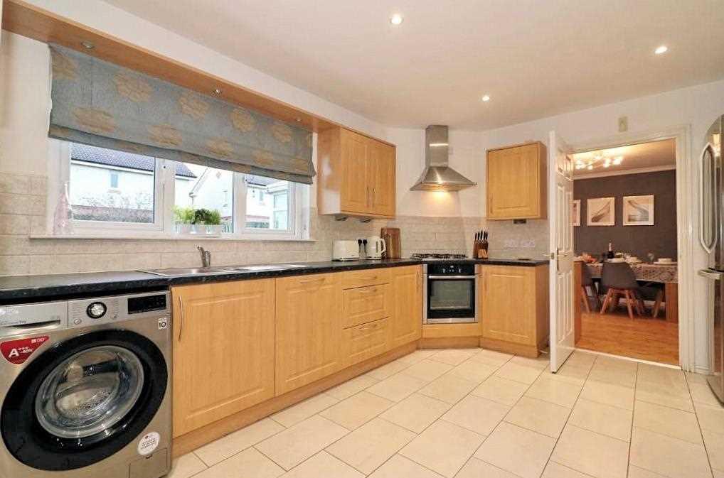 Kitchen (1)