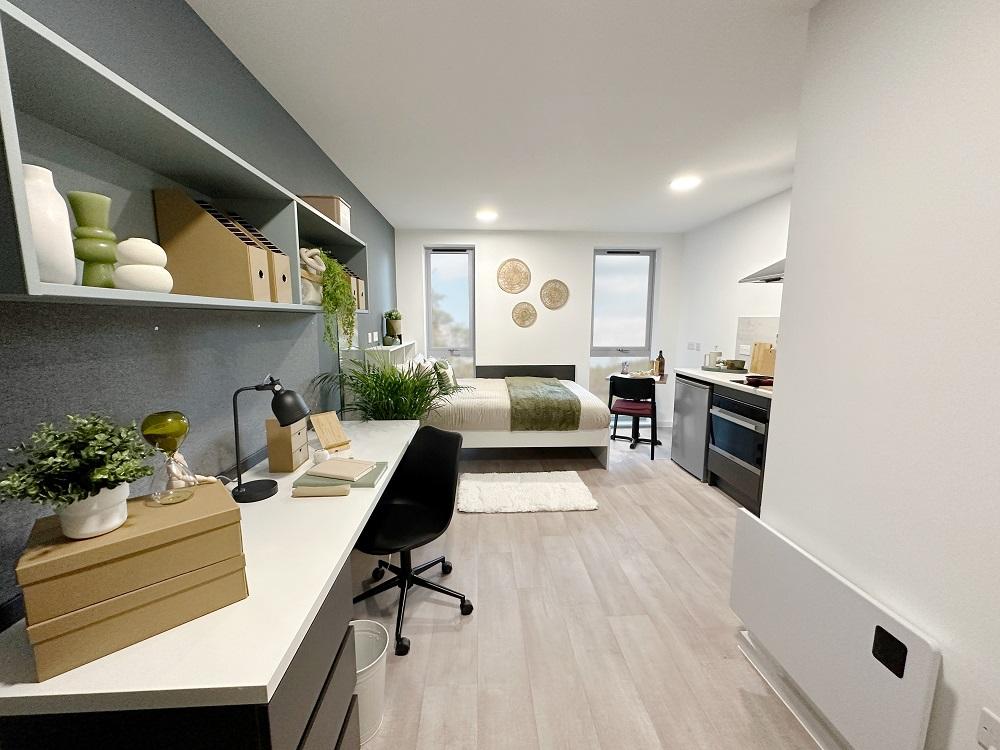 3b - Enso Still 22 high.jpg