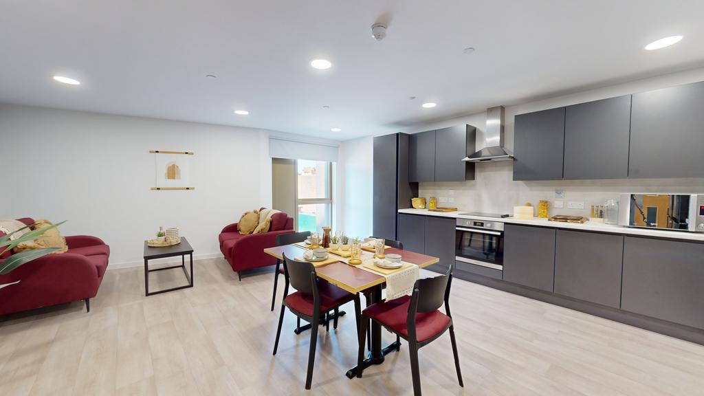 CRM-Enzo-Colchester-09112023 190650.jpg