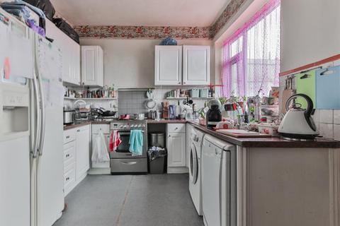 2 bedroom end of terrace house for sale - Railway Houses, Londesborough Street, Hull, East Riding of Yorkshire, HU3 1DP