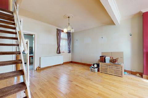 50 Alderton Road, Woodside, Croydon, CR0 6HJ