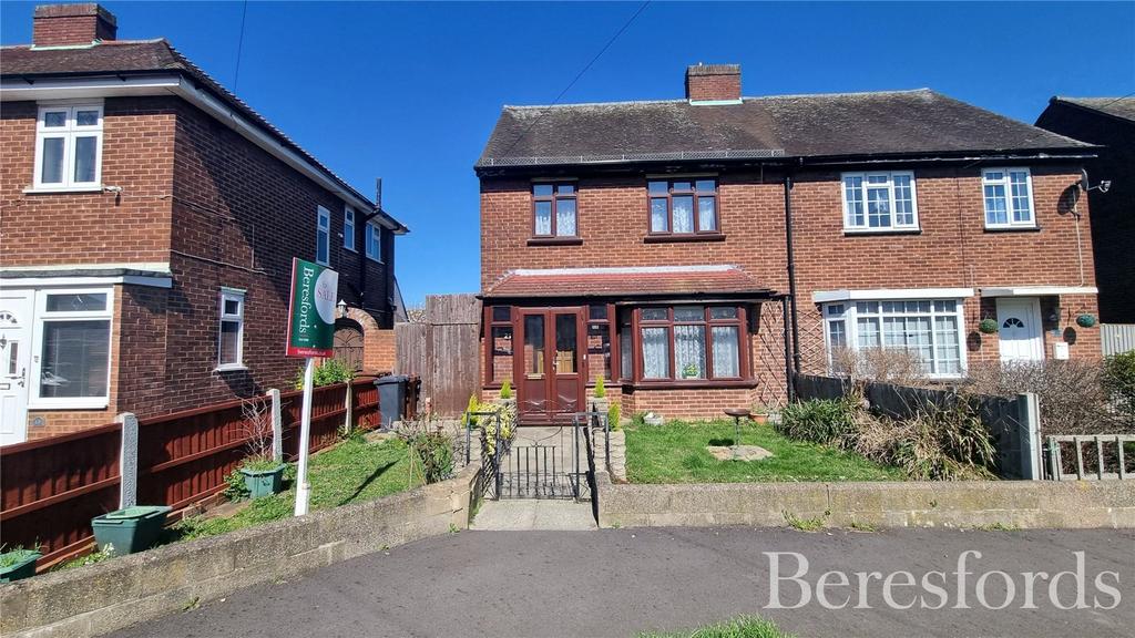 Lawrence Crescent, Dagenham, RM10 3 bed semidetached house for sale
