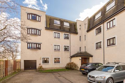 24/4 Ferryfield, Edinburgh, EH5 2PR