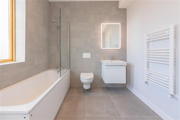 0 C2 A0157-HDR (Small)