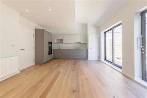 3 Woodrow, London, SE18 5DG