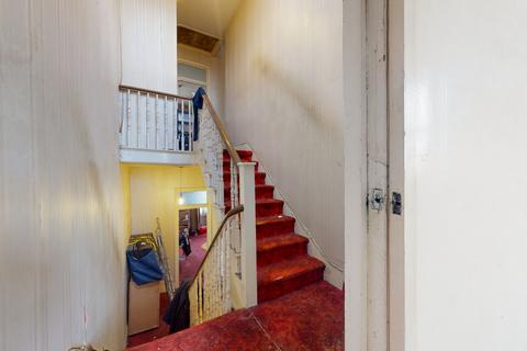3 bedroom apartment for sale, Geraldine Road, London, SW18